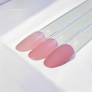 en Vogue Lac it! confidence rosy mauve jelly UV/LED gel polish for professional nail sculpting and extensions shown on swatch sticks