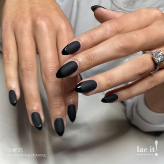 en Vogue Lac It! I'm A Matte UV/LED gel nail polish manicure