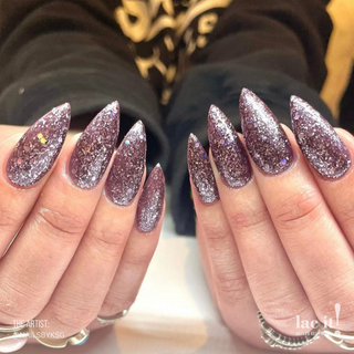 en Vogue Lac It! Midnight Kiss holographic and silver glitters in a mauvey gunmetal base UV/LED gel nail polish for professional nails and extensions on long pointed manicure